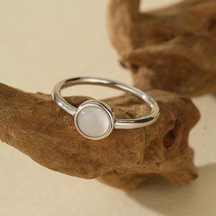 White Shell Ring Women's High-End Design European And American Style