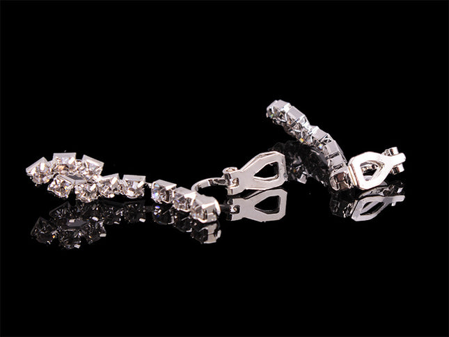 4 Stukke Strass Halssnoerstel Met Oorbelle, Ring En Armband Mode-juweliersware Vir Vroue