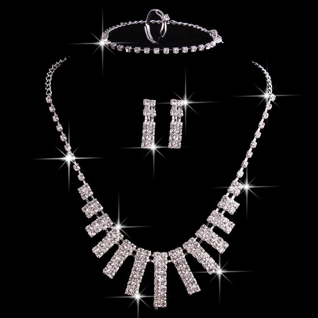 4 Stukke Strass Halssnoerstel Met Oorbelle, Ring En Armband Mode-juweliersware Vir Vroue