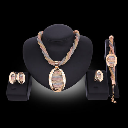 Vierstuk-halsketting, -oorbelle en -armbande