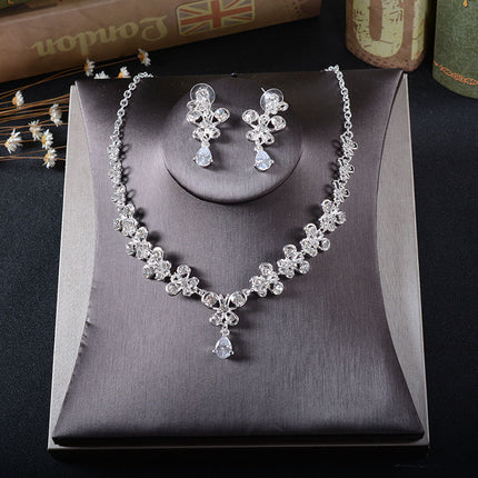 TL216 Wit Rhinestone Halssnoer Oorbelle Stel Sirkoon Skoenlapper Hanger Oorbelle Deurboor Drop Bruid Twee Stuk