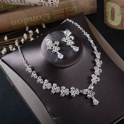 TL216 Wit Rhinestone Halssnoer Oorbelle Stel Sirkoon Skoenlapper Hanger Oorbelle Deurboor Drop Bruid Twee Stuk