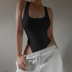 L / Black