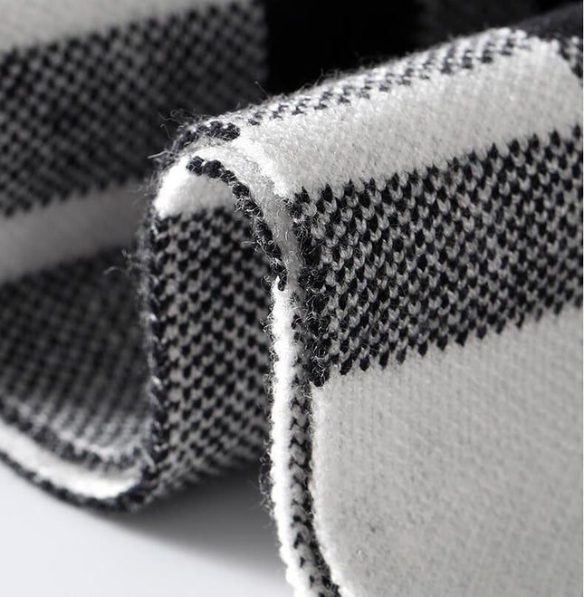 Cashmere Plaid Long Men's Scarf With Neck