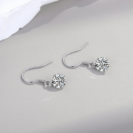 Top-quality Moissanite Luxury And Fashionable Light Luxury Jewelry Silver Stud Earrings S925 Silver Plated Platinum