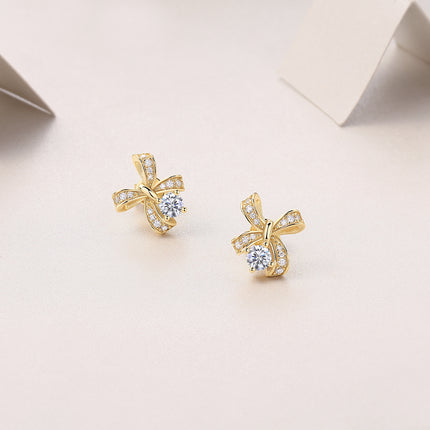 Top-quality Moissanite Luxury And Fashionable Light Luxury Jewelry Silver Stud Earrings S925 Silver Plated Platinum