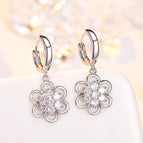 White / Ear buckles