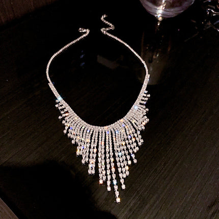 Diamantblom Kwassie-ketting Ligte Luukse Hoëgraadse Truiketting