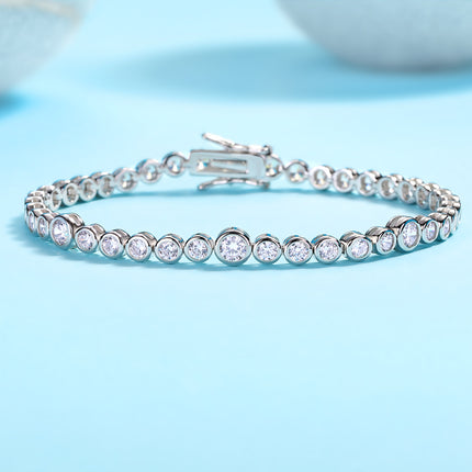 Set With Top-quality Moissanite, This Luxurious And Fashionable Light Luxury Trend Jewelry Silver Bracelet Is Made Of S925 Silver Electroplated With Platinum