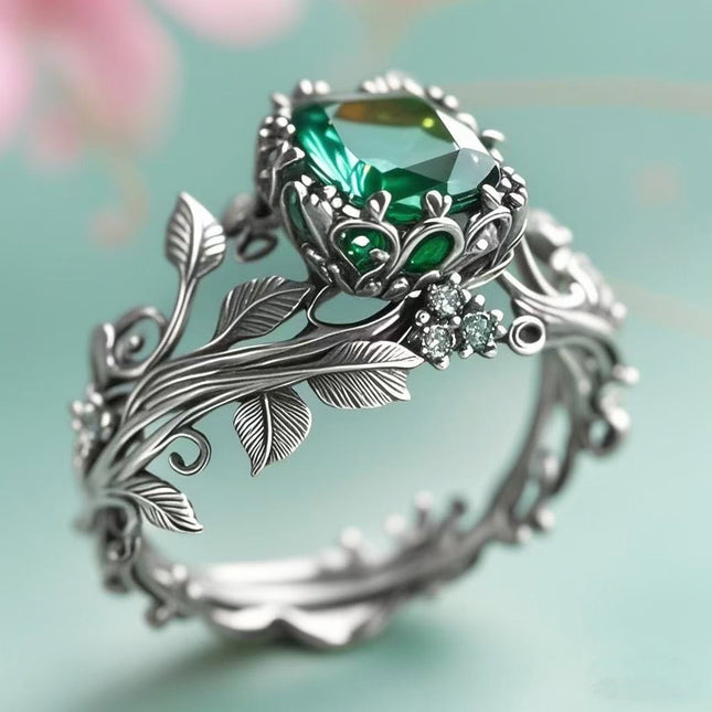 Gewilde Totem-ring, oesjaarallooi-ingelegde groen kristalvingerring