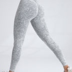 White / M