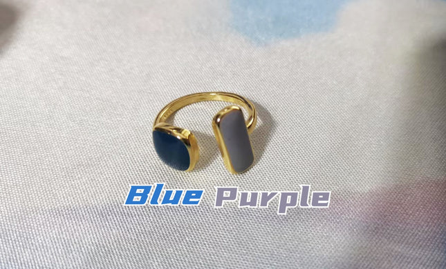 Elegante Vroue Met Geometriese Drupringe