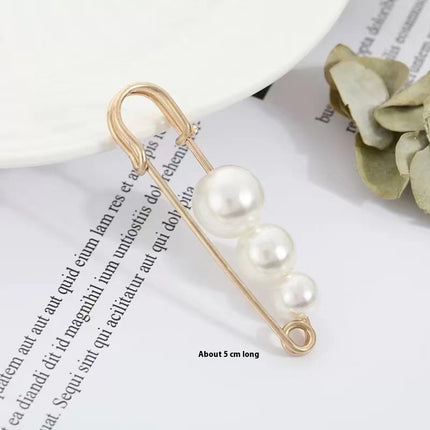 Vrouebroek met Vaste Middellyf Brooch-bykomstigheid