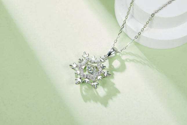 Set With Top-quality Moissanite, This Luxurious And Fashionable Light Luxury Trend Jewelry Necklace Pendant Is Made Of S925 Silver Electroplated With Platinum
