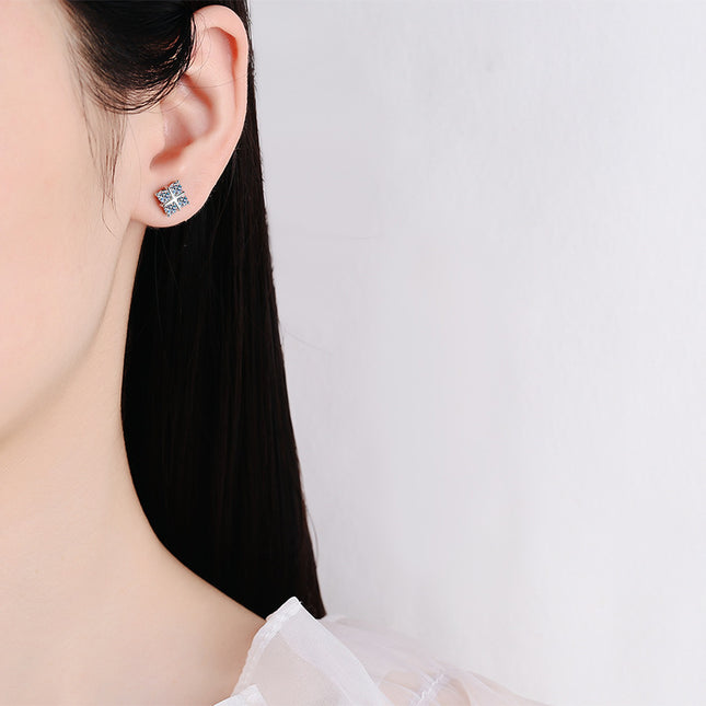 S925 Silver Stud Moissanite Classic Cross Platinum Plated Elegant And Simple Earrings