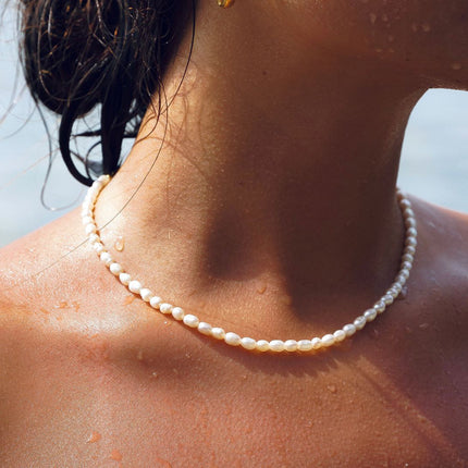Natuurlike Varswater Pêrelketting vir Vroue Ligte Luukse Minderheid Soet Koel Styl Sleutelbeenketting