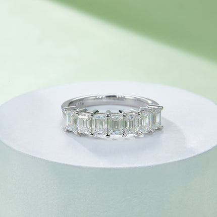 A Luxurious And Fashionable Light Luxury Jewelry Silver Ring Set With Top-quality Moissanite, S925 Silver Plated With Platinum