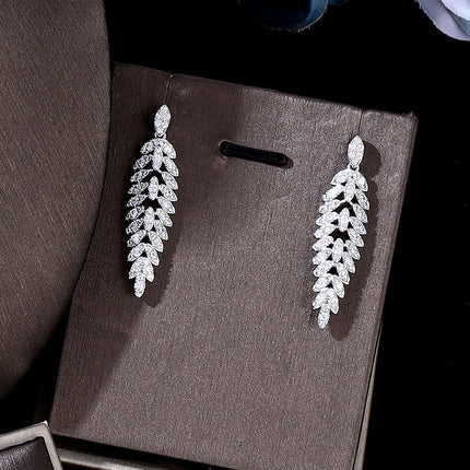 3A Sirkoon Juweliersware Mikro-stel Volle Kristal Ketting En Oorbelle 4 Stuk Stel Vir Troues En Bankette