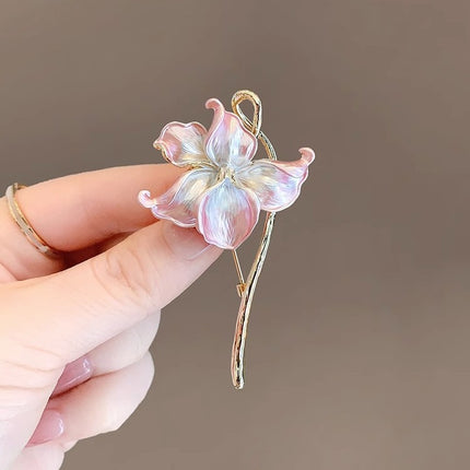 Retro Elegant Water Lily Brooch With A Regal Vibe