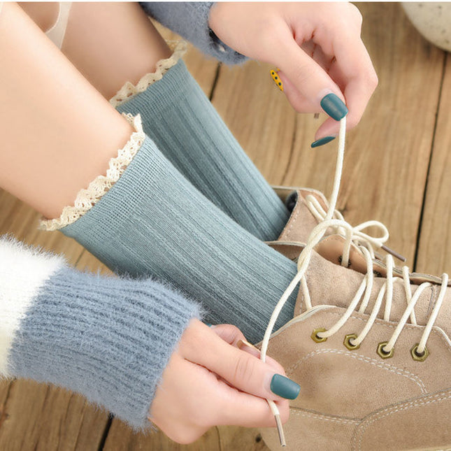 Sweat-absorbent Breathable Preppy Style Lace Mid-calf Socks