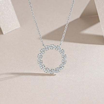 Set With Top-quality Moissanite, This Luxurious And Fashionable Light Luxury Trend Jewelry Necklace Pendant Is Made Of S925 Silver Electroplated With Platinum