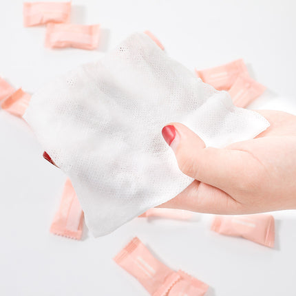 Portable facial cleansing tube facial cleansing towel