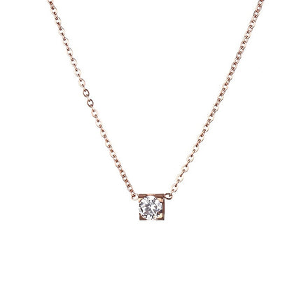 Eenvoudige Vierklou Enkel Diamant Hanger Vroulike Temperament Titaanstaal Halssnoer