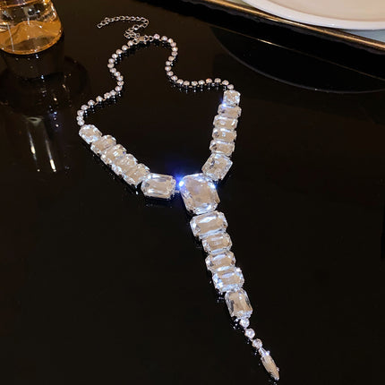 Diamantblom Kwassie-ketting Ligte Luukse Hoëgraadse Truiketting