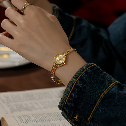 Mid-ancient Simple And Light Luxury Quartz Mini Round Elegant Steel Belt Casual Women's Watch