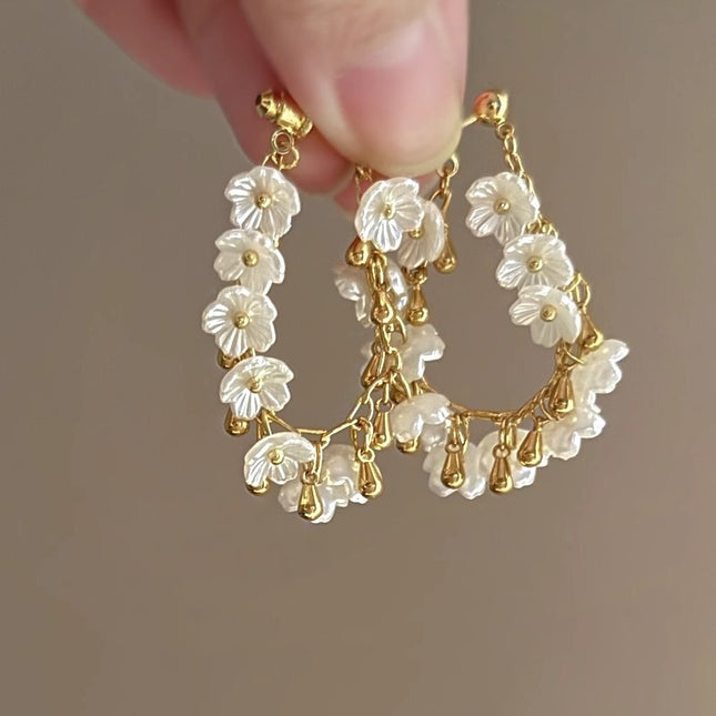 Dramatiese Strand-styl Blomkwassie-oorbelle
