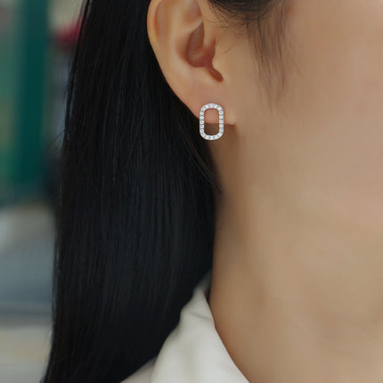 Terug na Eenvoud – Topgehalte Moissaniet Luukse En Modieuse Ligte Luukse Juweliersware, Silwer Knopoorbelle S925, Silwerplaat Platinum