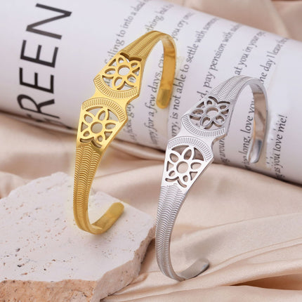 Chinese-styl Patroon Hol Titaanstaal Armband Vir 'n Sierlike Voorkoms