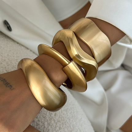 Punk-style Exaggerated Wide Irregular Spring-clasp Bracelet