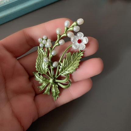 Creative All-match Green Plant Flower Pearl Brooch