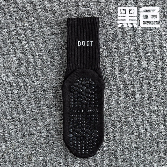 Women's Fitness Women's Socks Trendy Letter Mid-calf Yoga Socks Simple Non-slip Sweat-absorbent Breathable