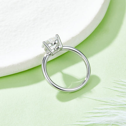 Hartvormige Moissanite Geset Met Topgehalte Moissanite Luukse En Modieuse Ligte Luukse Juweliersware Silwer Ring S925 Silwer-bedekte Platinum