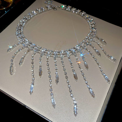 Diamantblom Kwassie-ketting Ligte Luukse Hoëgraadse Truiketting