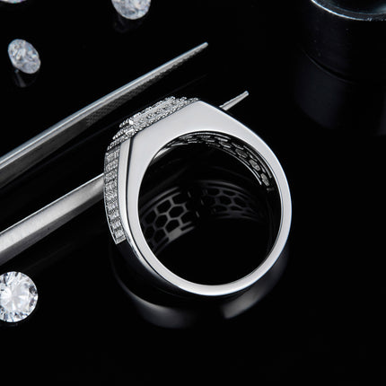 Men's Luxury And Fashionable Light Luxury Jewelry Silver Ring S925 Silver-plated Platinum Set With Top-quality Moissanite