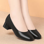 Black / 35
