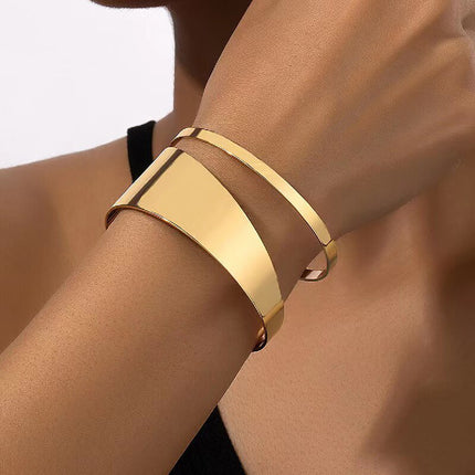 Uitgeholde Onreëlmatige Armband Vir Vroue