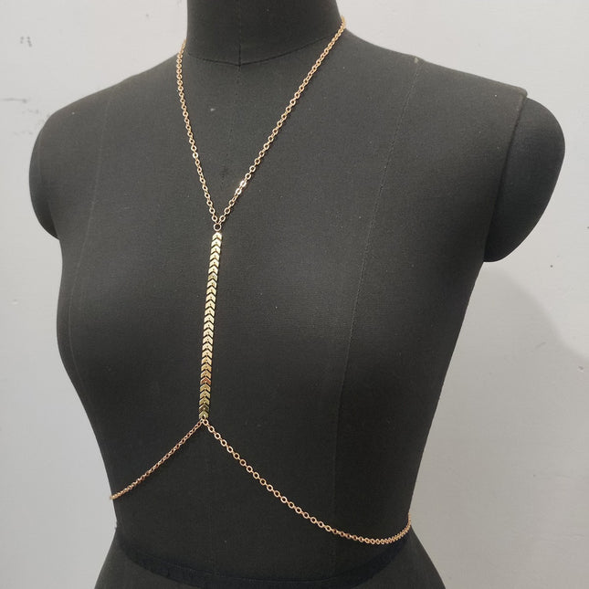 Lente- en Herfs-langmou-trui saam met 'n lyfketting