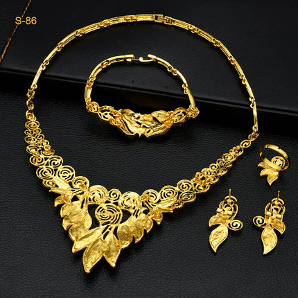 Vroue Saoedi-bruidsjuwele: Ketting, armband, oorbelle en vierstuk-ringstel