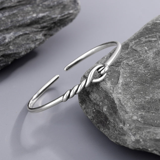 Geknoopte Armband Uitgeholde Toegedraaide Ontwerp Eenvoudig En Stylvol Veelsydig