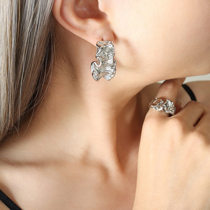 Women's Geometric Pleated Texture Earrings