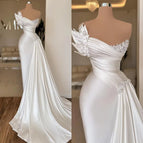 White / 16 Yards