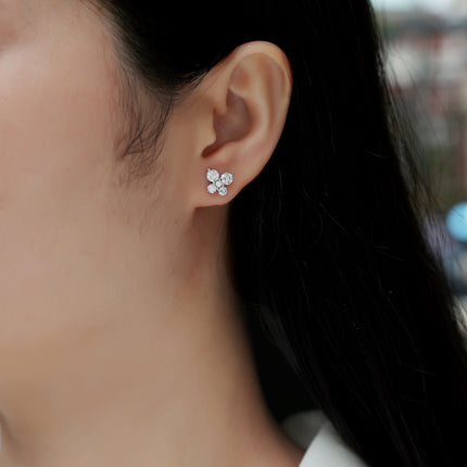 Top-quality Moissanite Luxury And Fashionable Light Luxury Jewelry Silver Stud Earrings S925 Silver Plated Platinum
