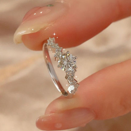 Elegante 1ct Gesimuleerde Moissanite Ses-Punt Ring Luukse Troujuweliersware Vir Vroue