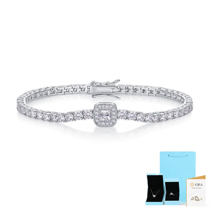 Versier Met Topgehalte Moissanite, Is Hierdie Luukse En Modieuse Ligte Luukse Juweliersware Silwer Armband Gemaak Van S925 Silwer Geëlektroneer Met Platinum