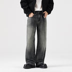 Gray Black With Green Light / L