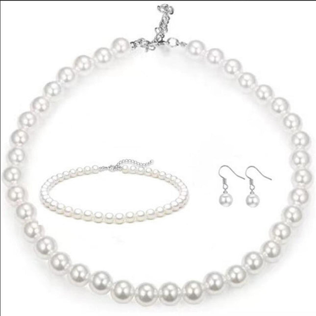 French Retro Artificial Pearl Necklace